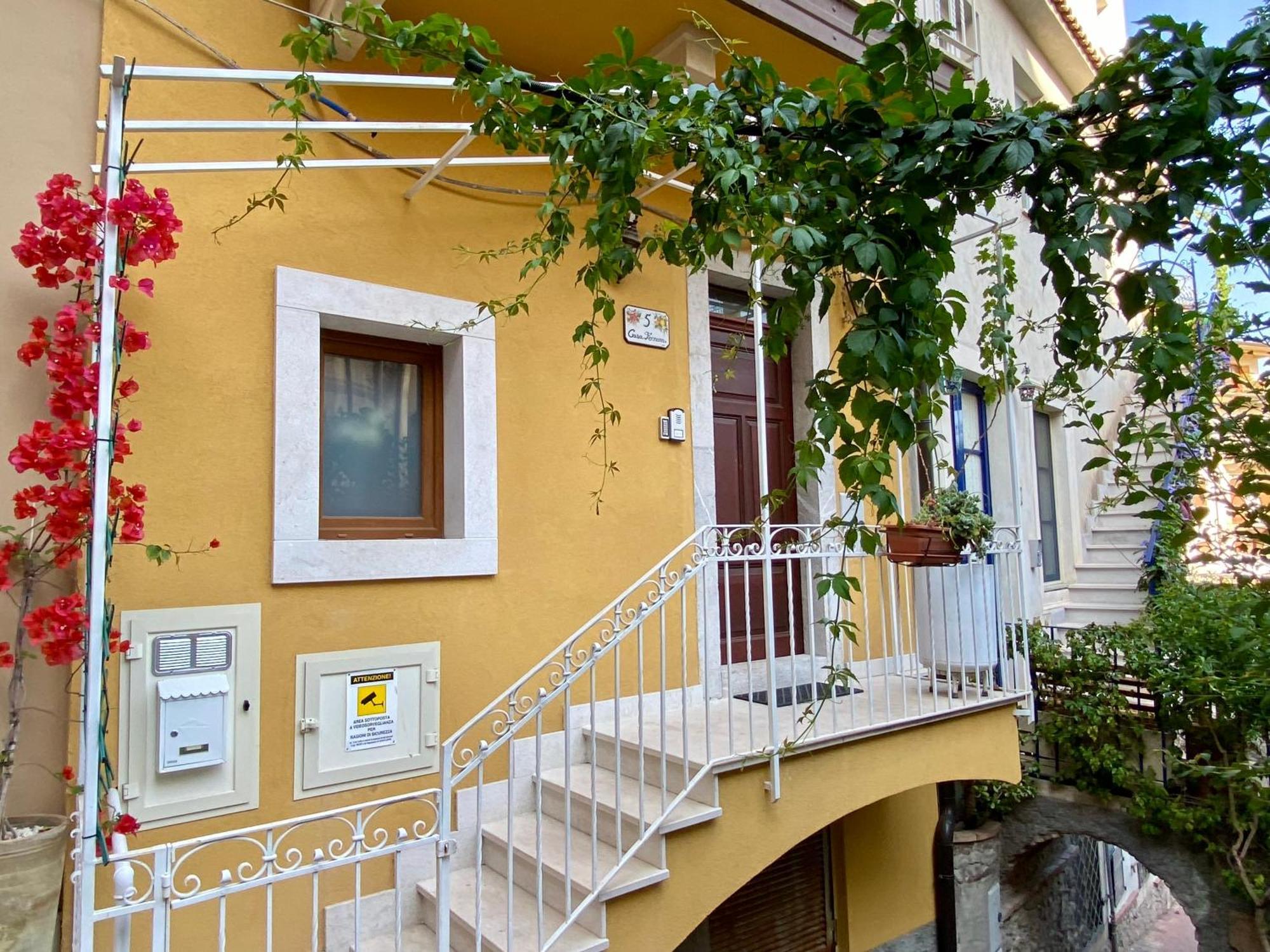 Hotel Casa Ferrara Taormina Zewnętrze zdjęcie